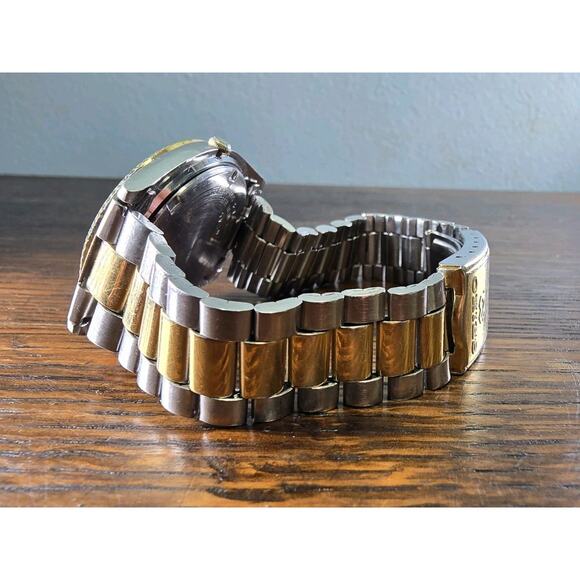 Men's Seiko 5H23-8020 Two Tone Presidential Champagne Dial Quartz Watch New Batt - Picture 7 of 8